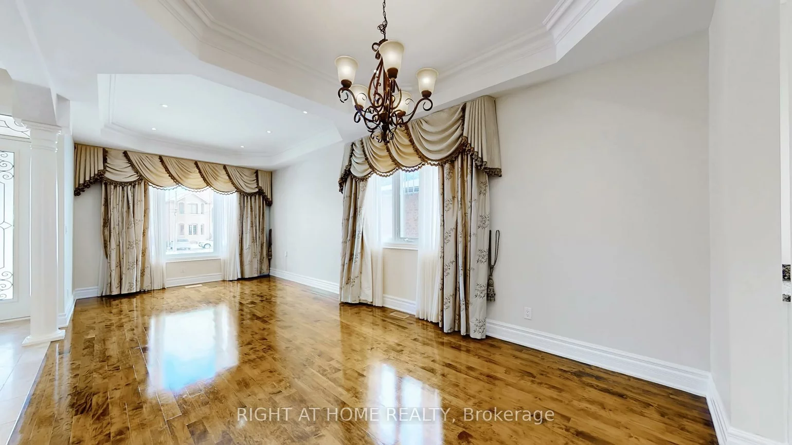 3414, Joan, Fairview, Mississauga