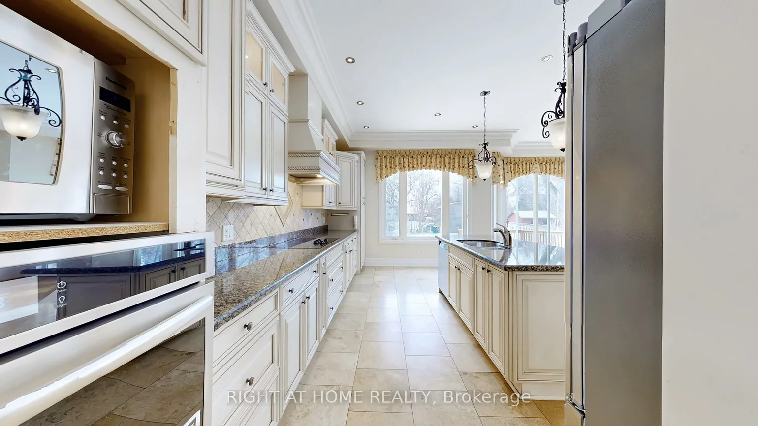 3414, Joan, Fairview, Mississauga