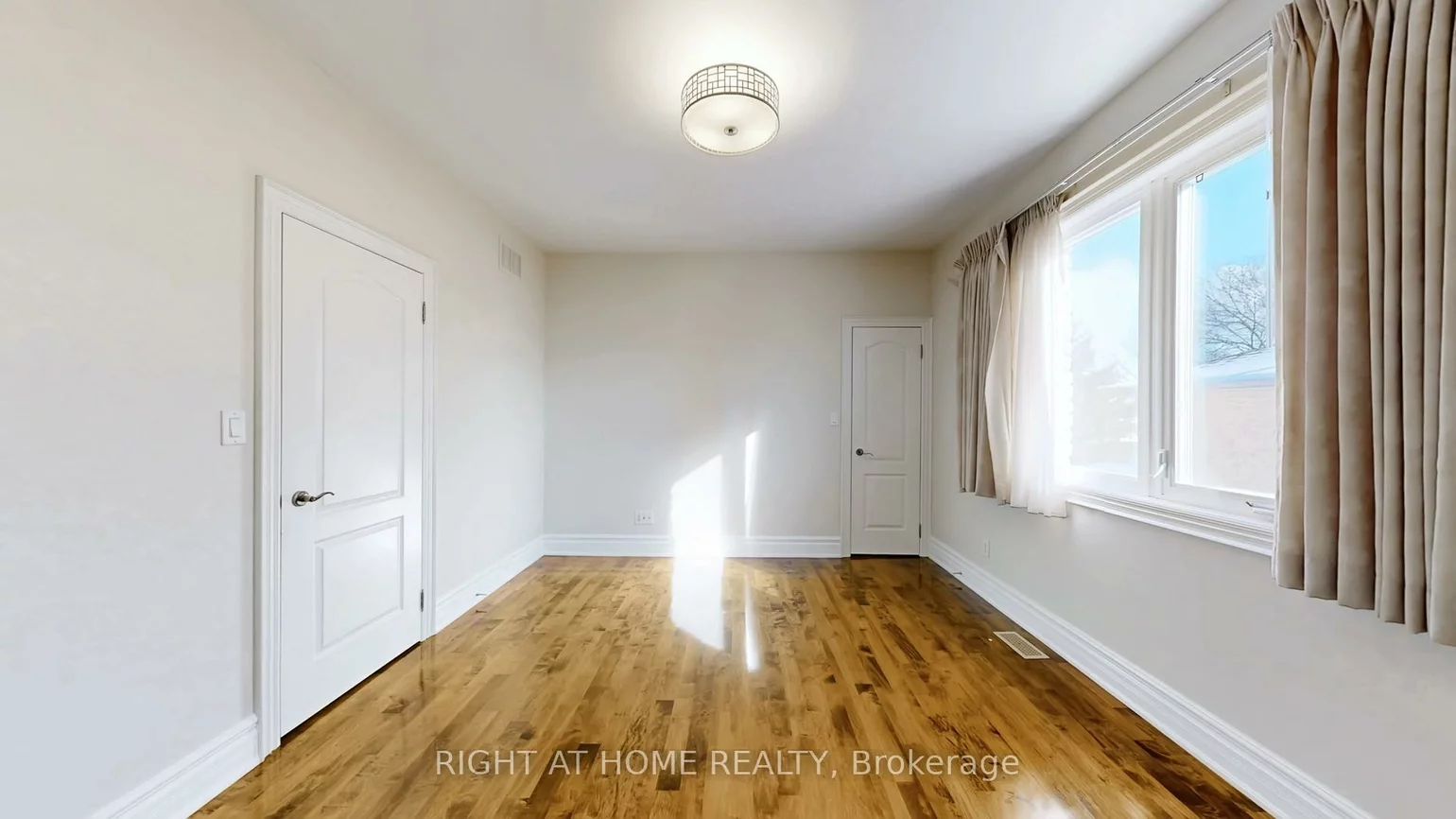 3414, Joan, Fairview, Mississauga