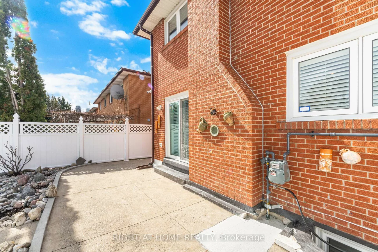 3938, Midhurst, Rathwood, Mississauga