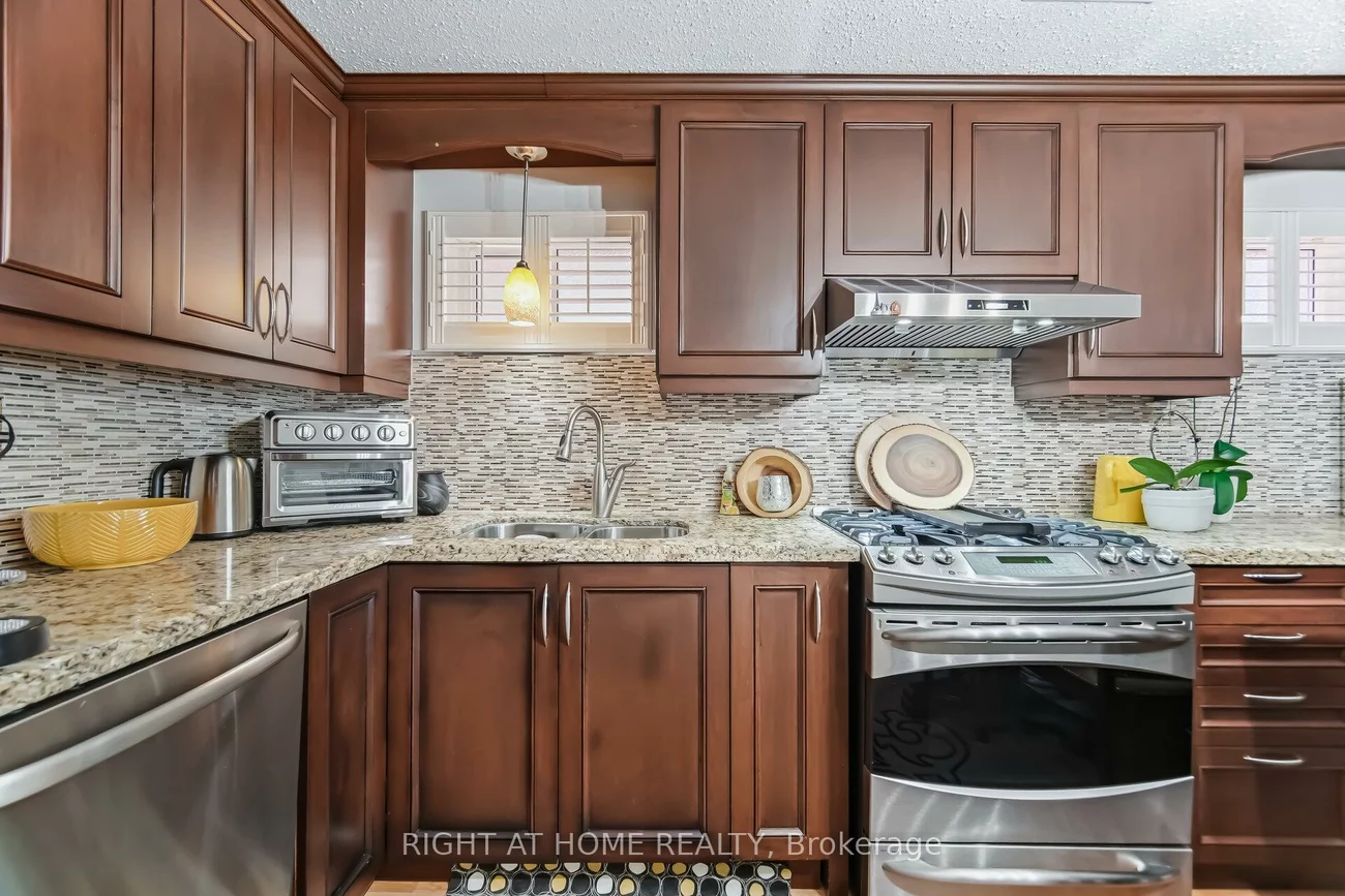3938, Midhurst, Rathwood, Mississauga
