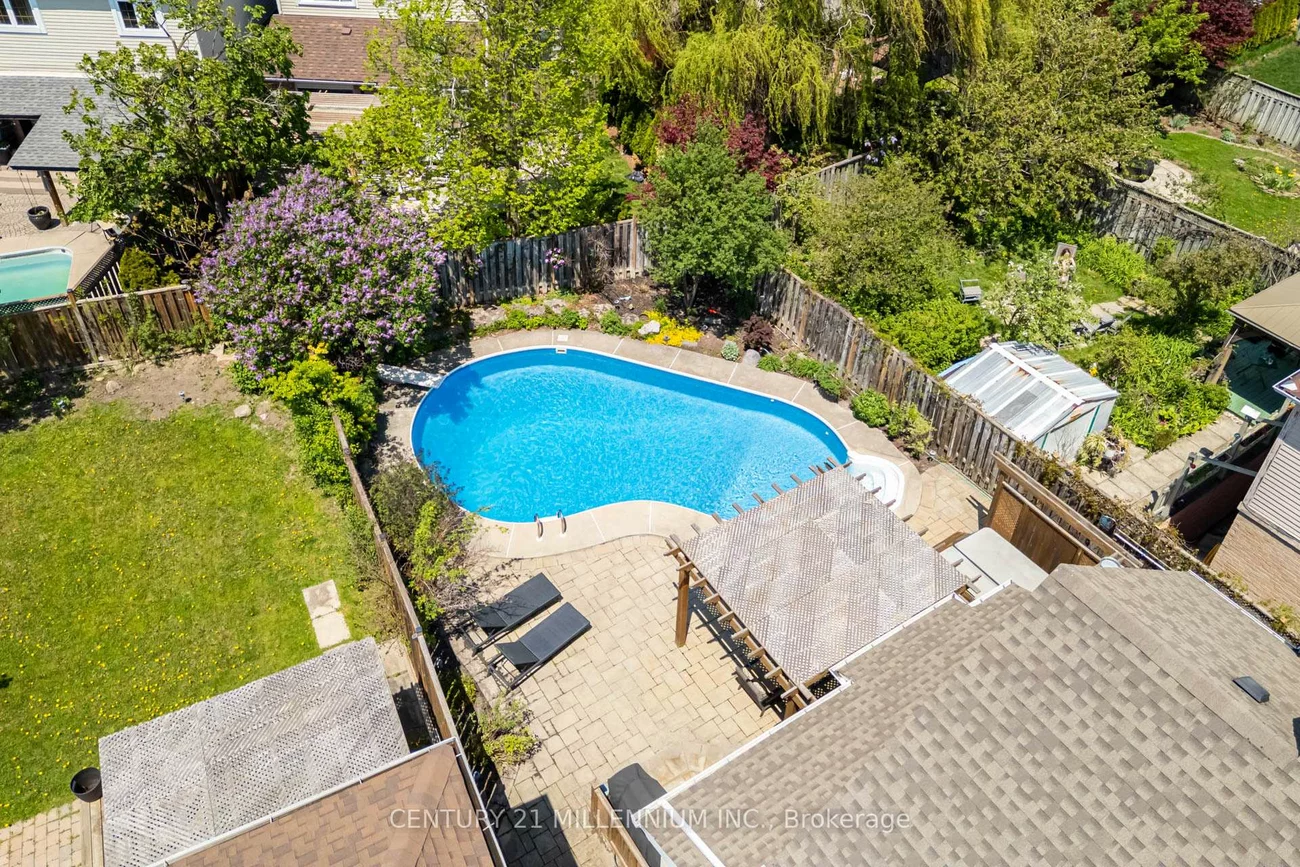 7220, Danton, Meadowvale, Mississauga
