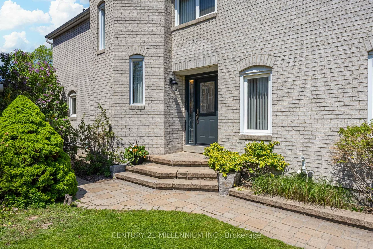 7220, Danton, Meadowvale, Mississauga
