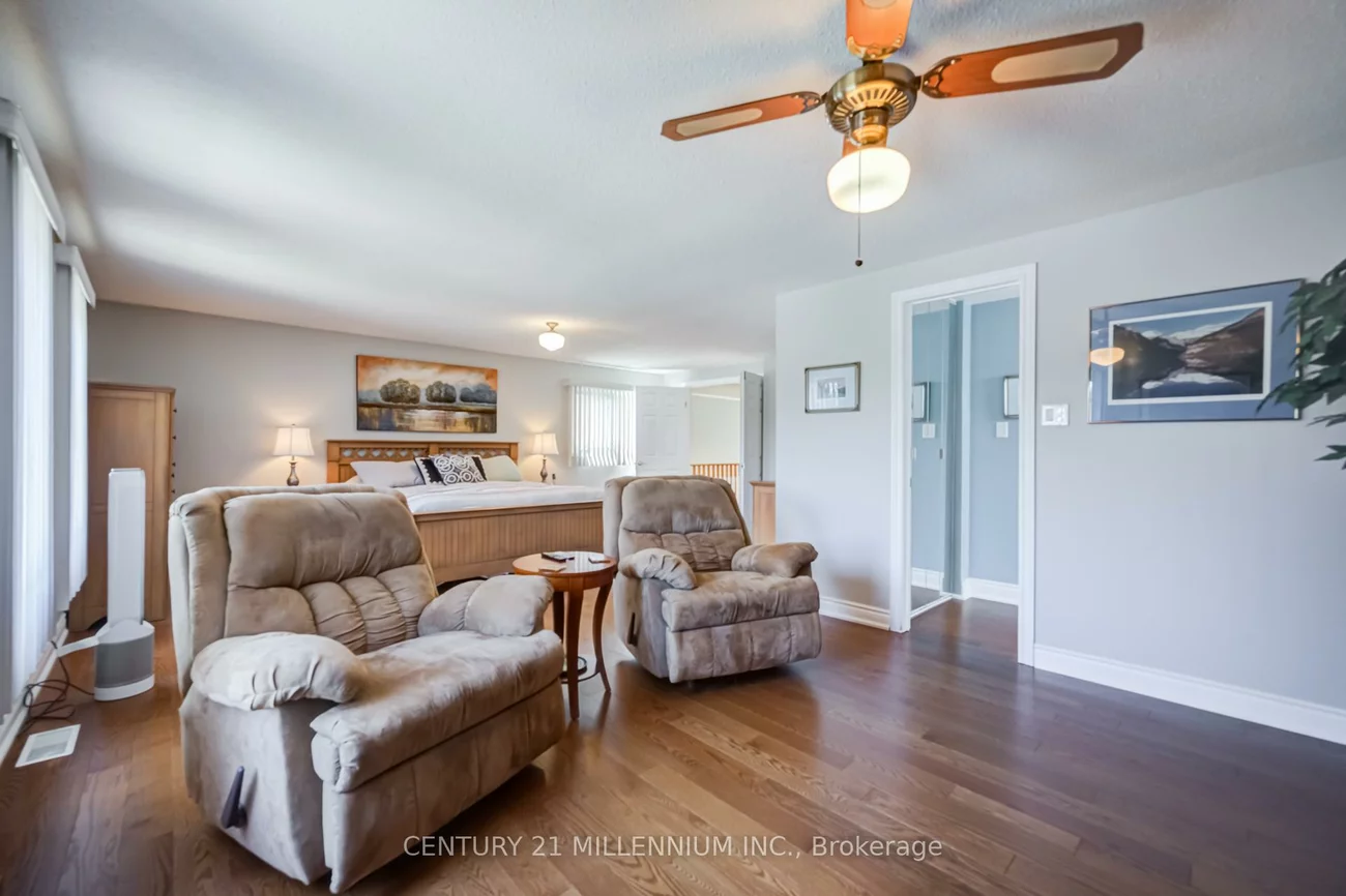 7220, Danton, Meadowvale, Mississauga