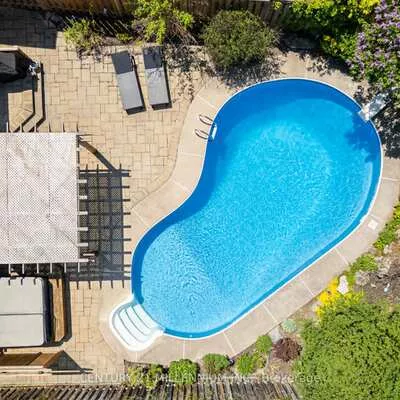 7220, Danton, Meadowvale, Mississauga