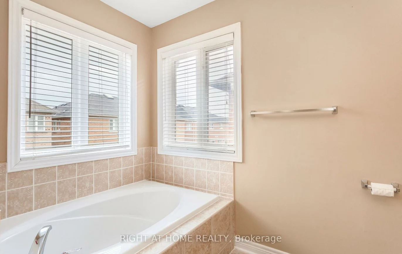 3852, Bloomington, Churchill Meadows, Mississauga