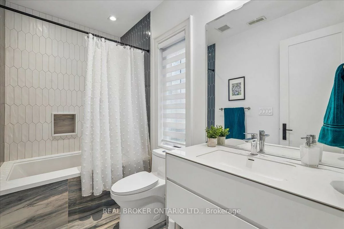 1445, Skyline, Lakeview, Mississauga