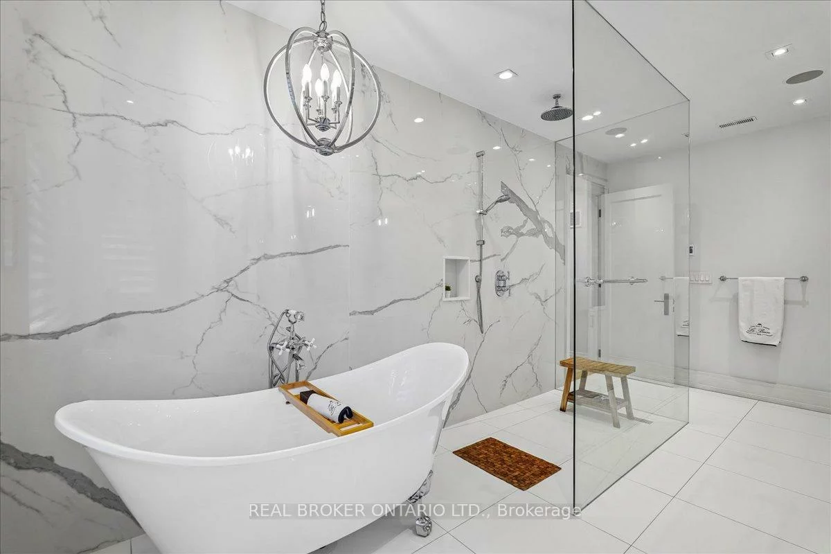 1445, Skyline, Lakeview, Mississauga