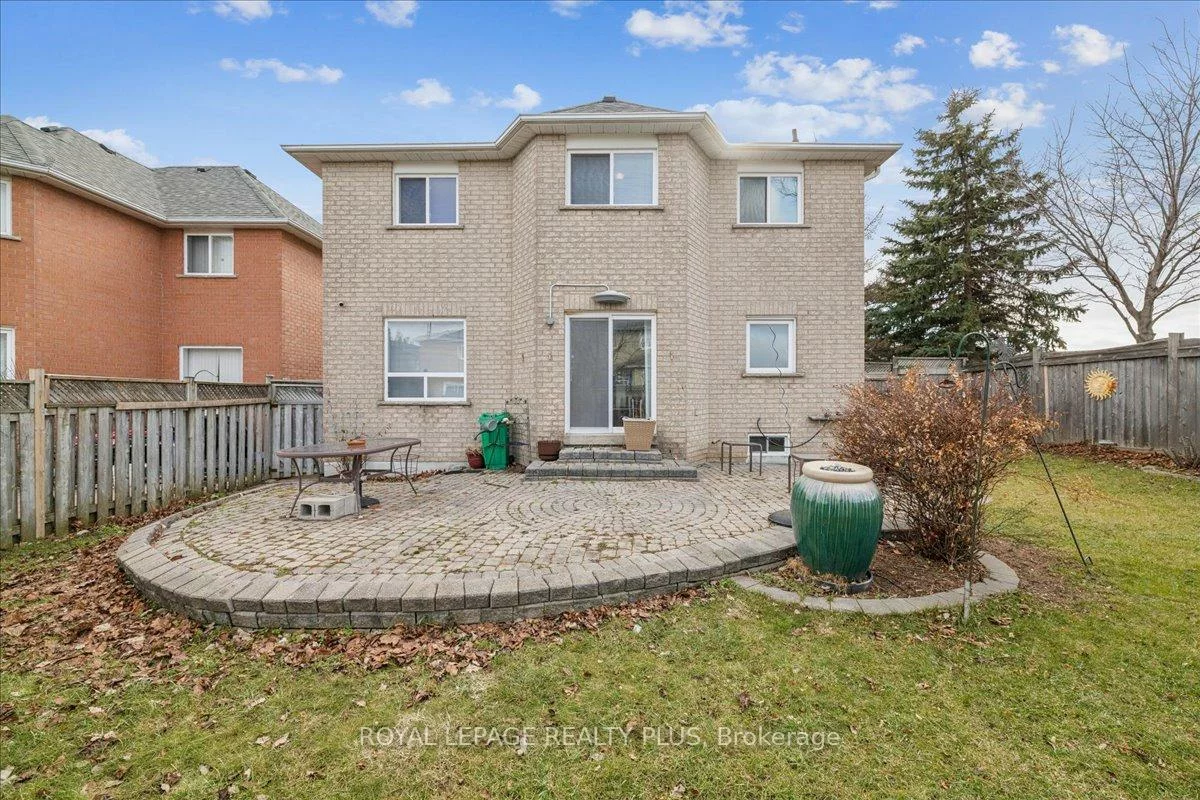 3561, Old Orchard Park, Fairview, Mississauga
