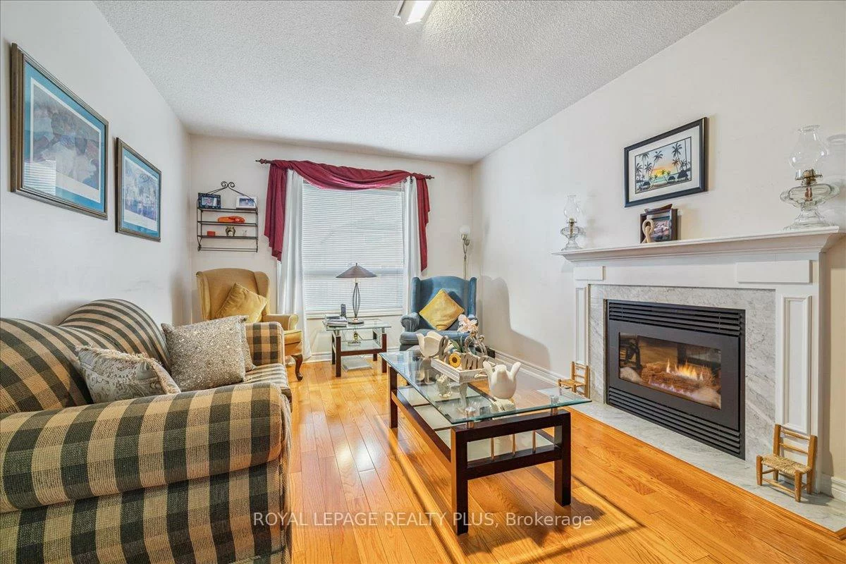 3561, Old Orchard Park, Fairview, Mississauga