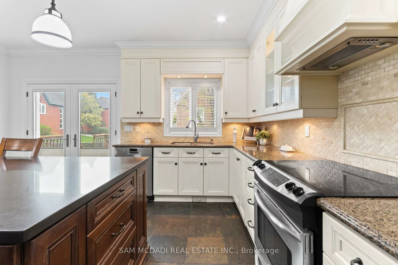 964, Queen, Lorne Park, Mississauga