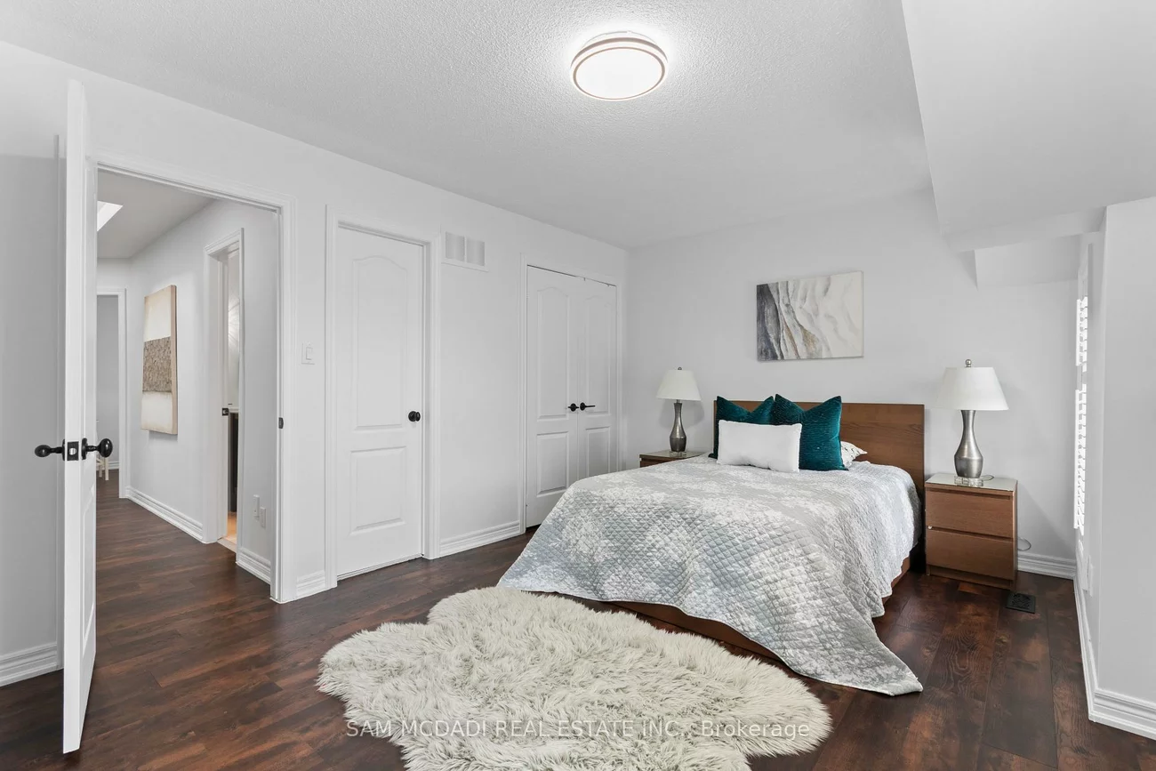 964, Queen, Lorne Park, Mississauga