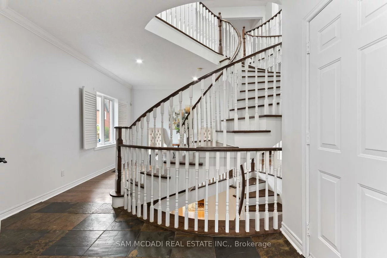 964, Queen, Lorne Park, Mississauga