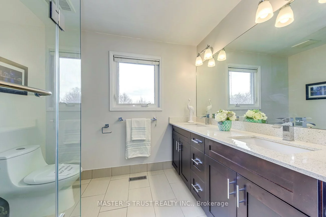 2591, Robin, Sheridan, Mississauga