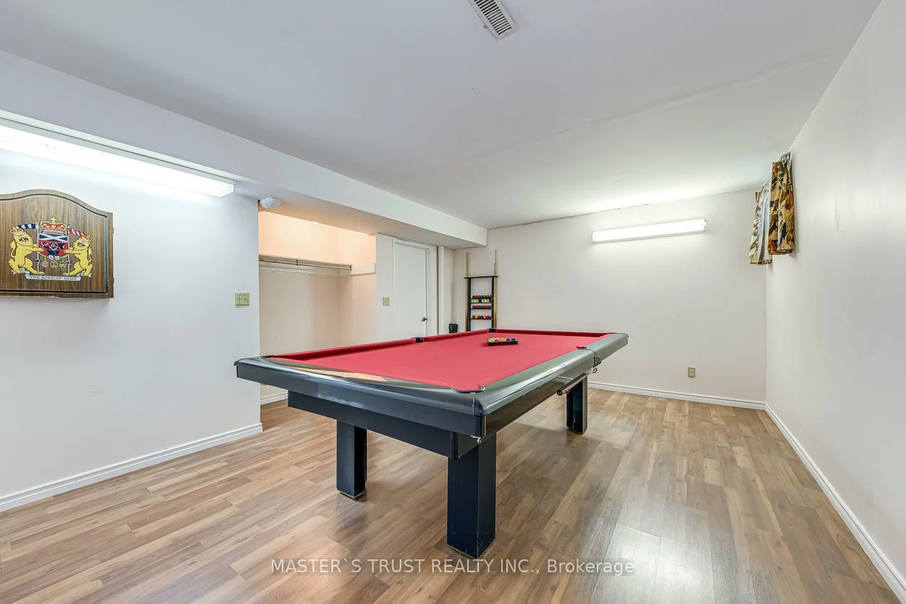 2591, Robin, Sheridan, Mississauga