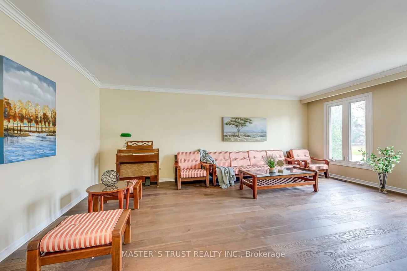 2591, Robin, Sheridan, Mississauga