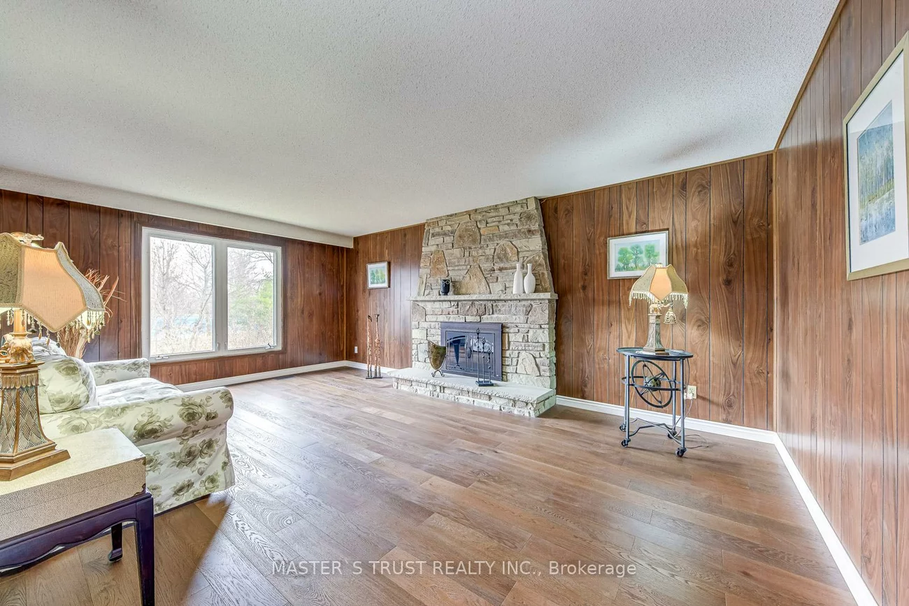 2591, Robin, Sheridan, Mississauga