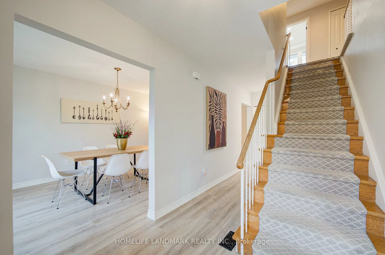 2532, Renzoni, Sheridan, Mississauga