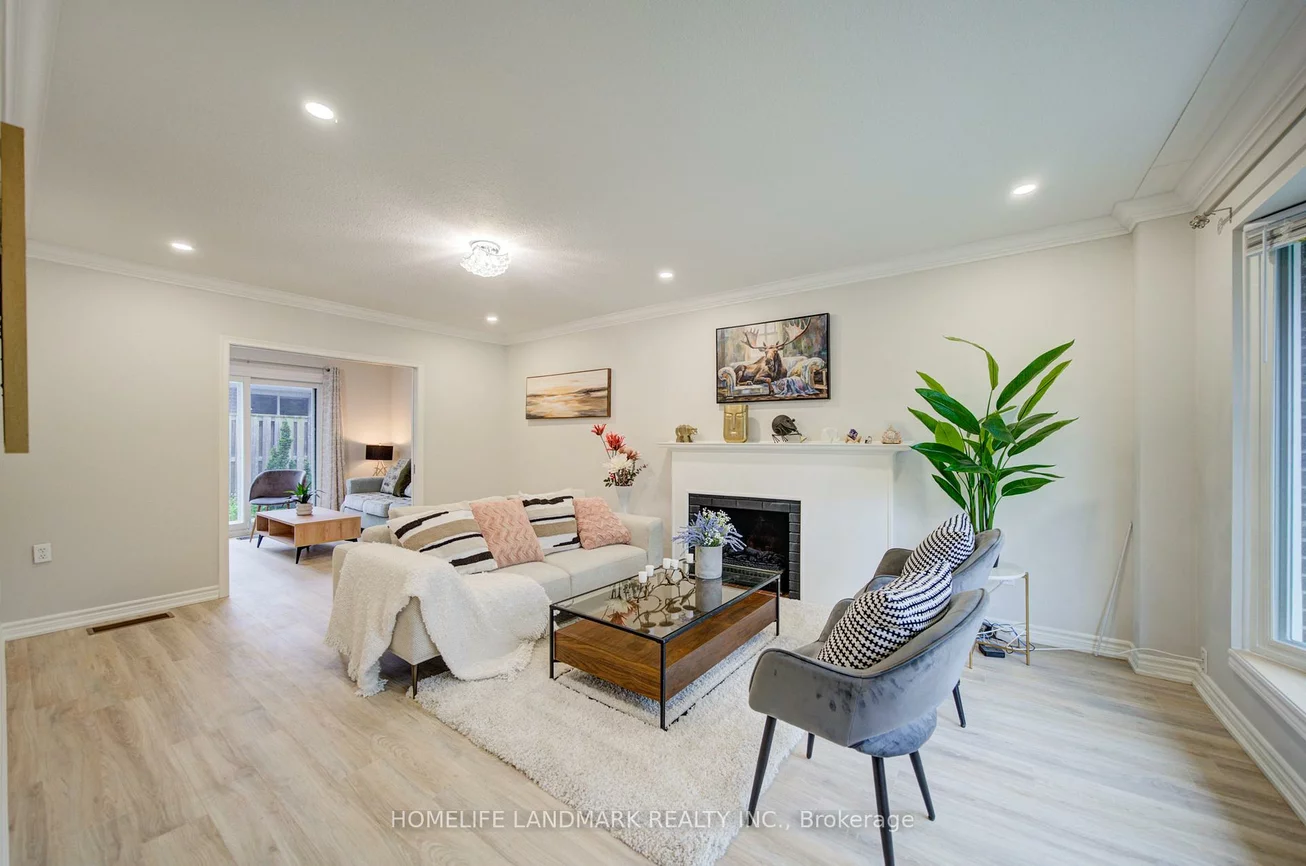 2532, Renzoni, Sheridan, Mississauga