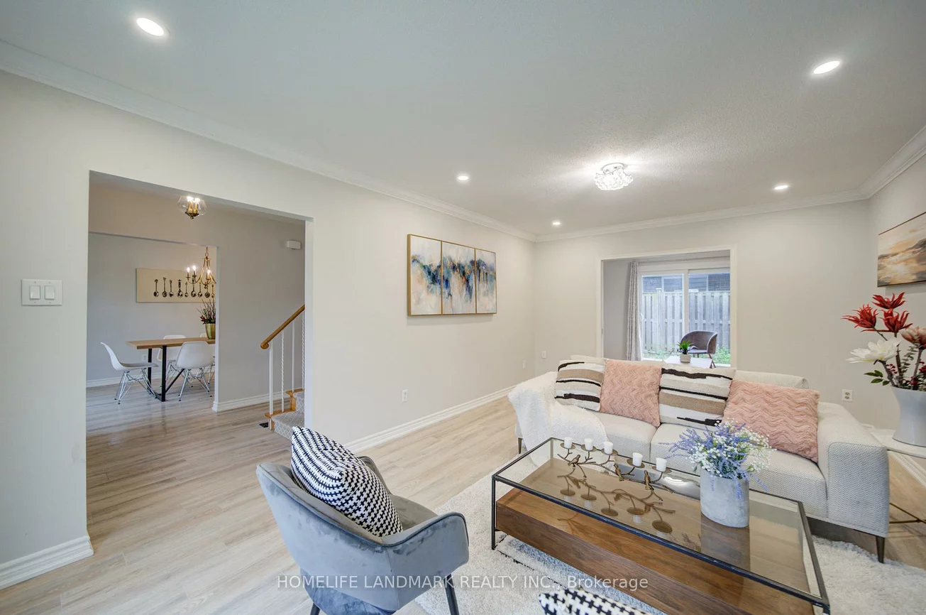 2532, Renzoni, Sheridan, Mississauga