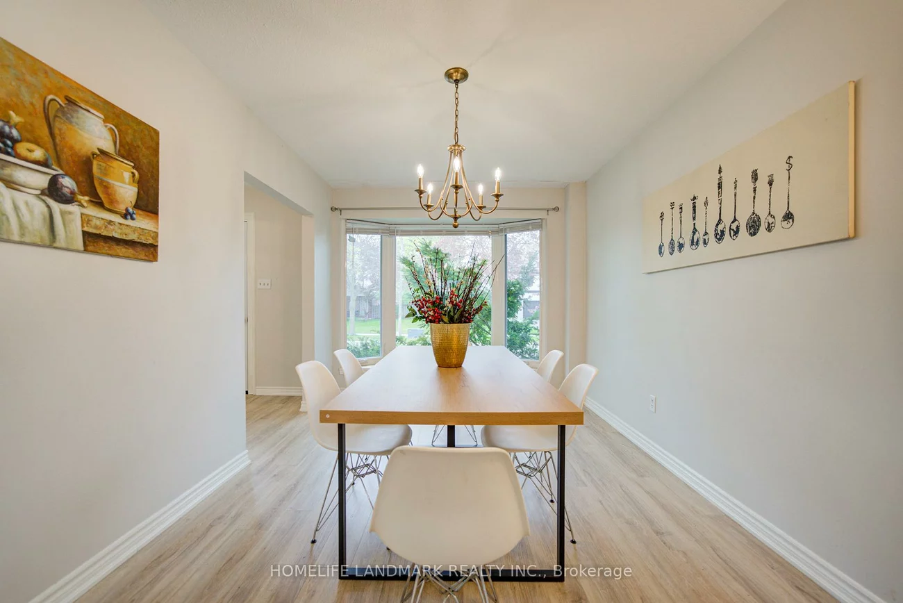 2532, Renzoni, Sheridan, Mississauga