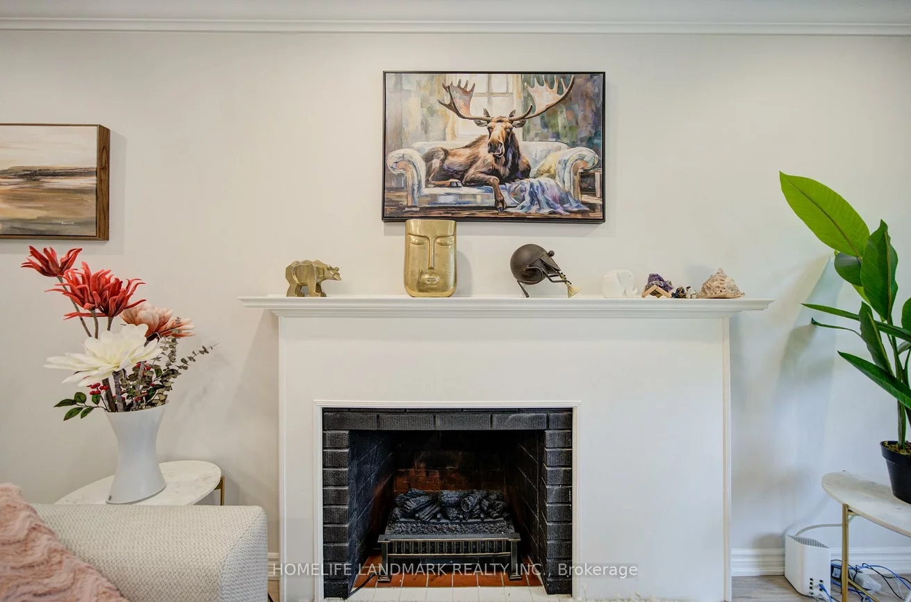 2532, Renzoni, Sheridan, Mississauga