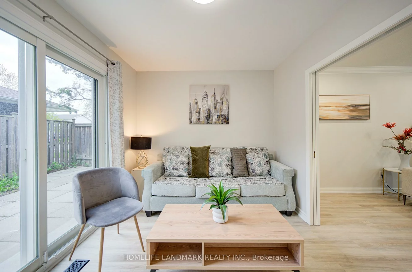 2532, Renzoni, Sheridan, Mississauga