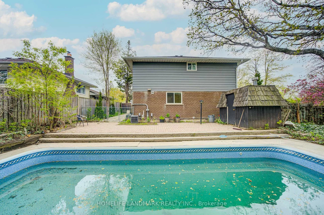 2532, Renzoni, Sheridan, Mississauga