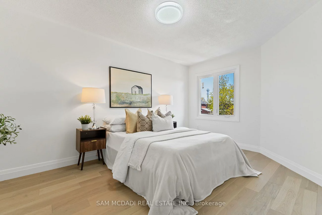 1521, Roseway, East Credit, Mississauga