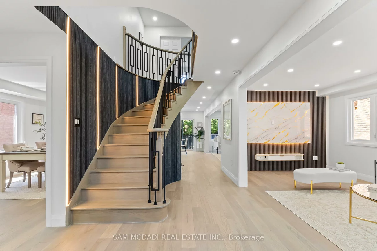 1521, Roseway, East Credit, Mississauga