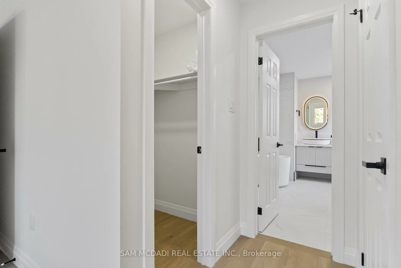 1521, Roseway, East Credit, Mississauga