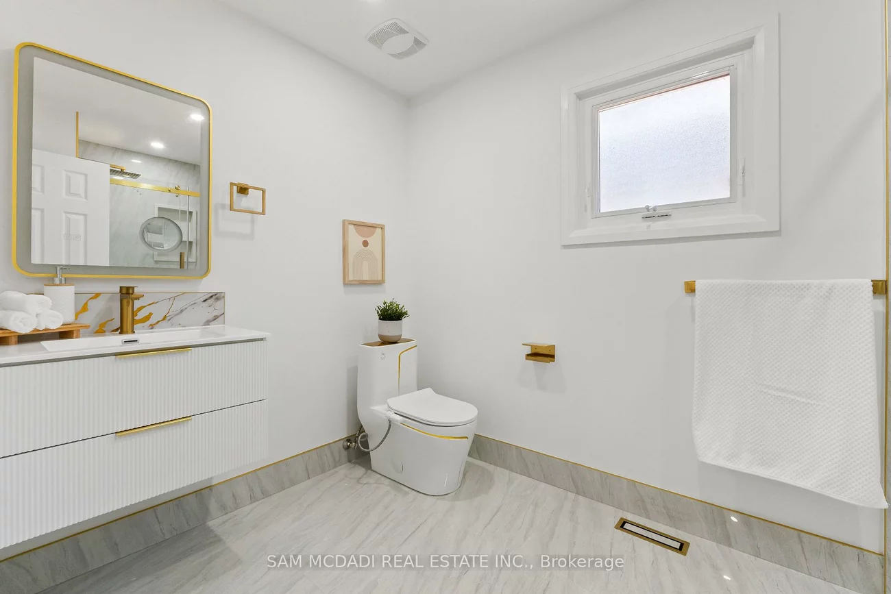 1521, Roseway, East Credit, Mississauga