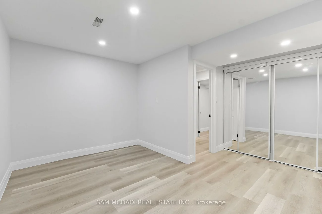 1521, Roseway, East Credit, Mississauga