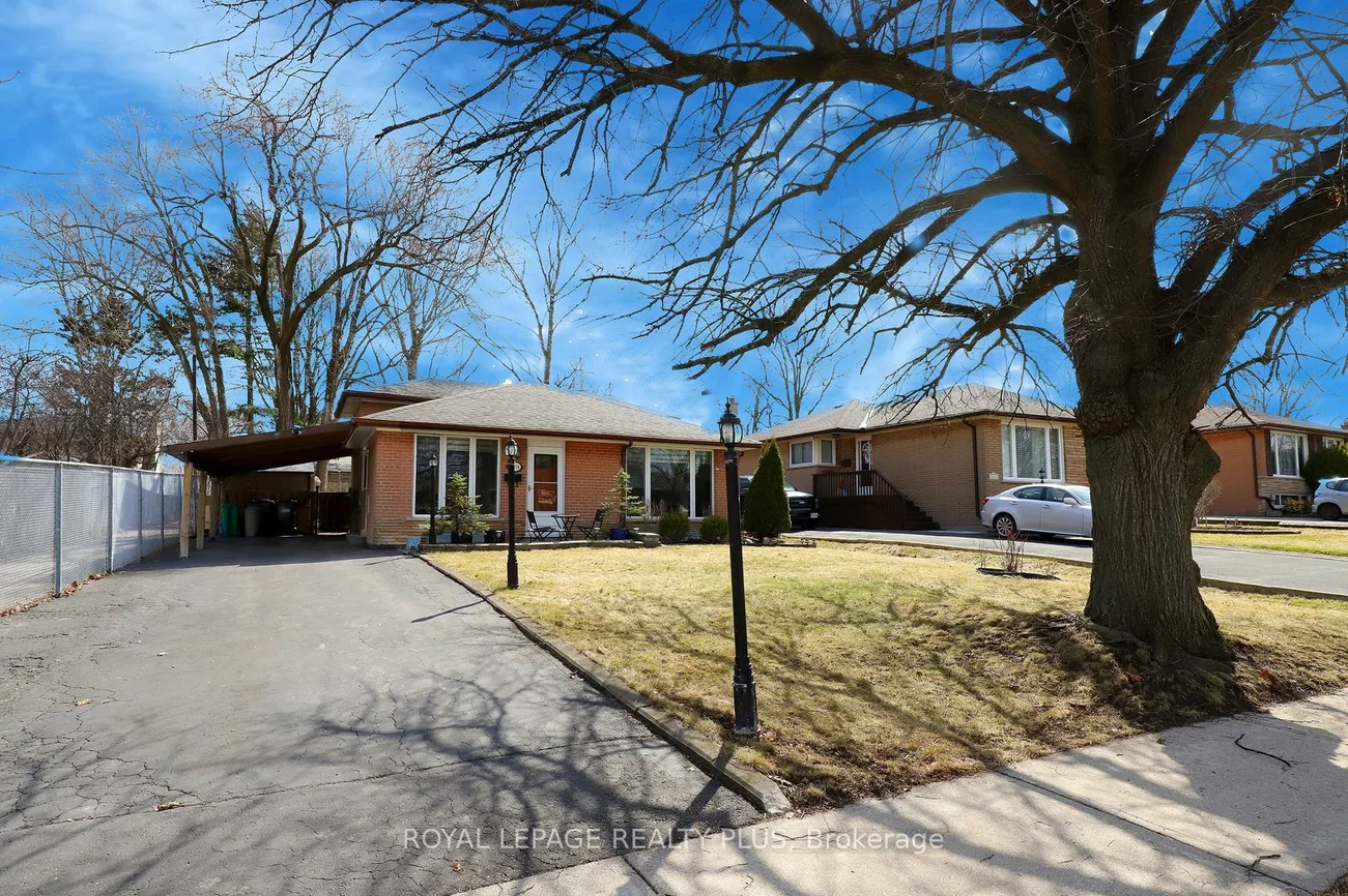 2694, Truscott, Clarkson, Mississauga
