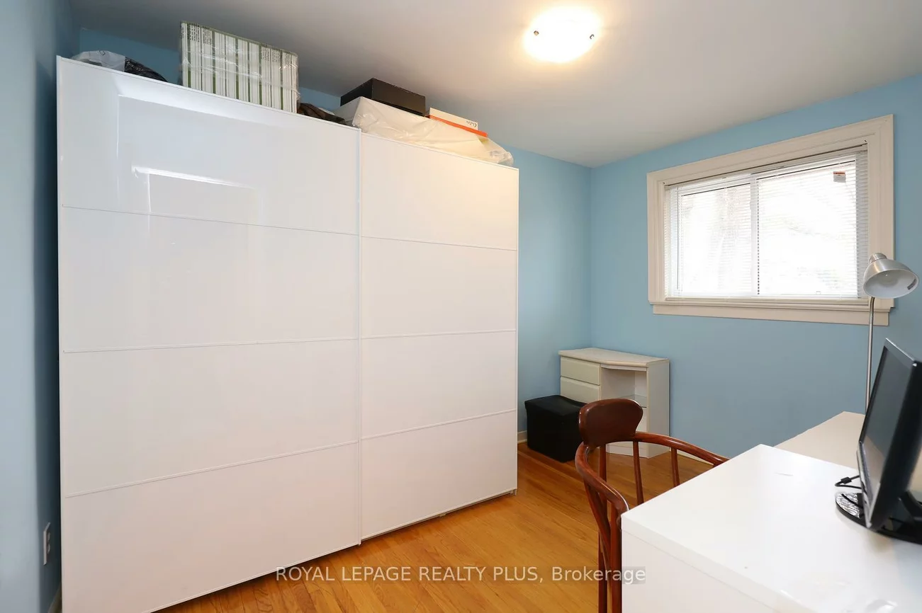 2694, Truscott, Clarkson, Mississauga