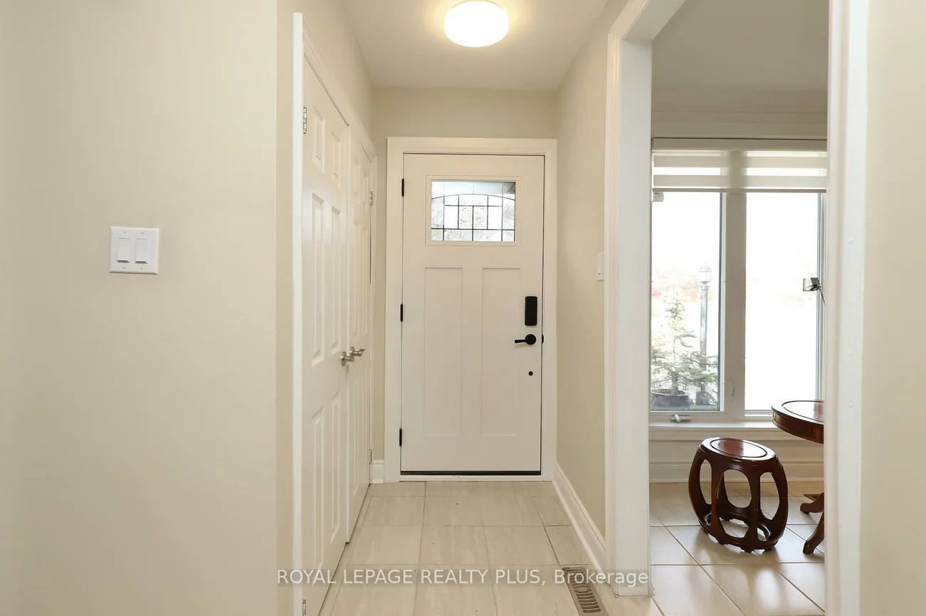 2694, Truscott, Clarkson, Mississauga