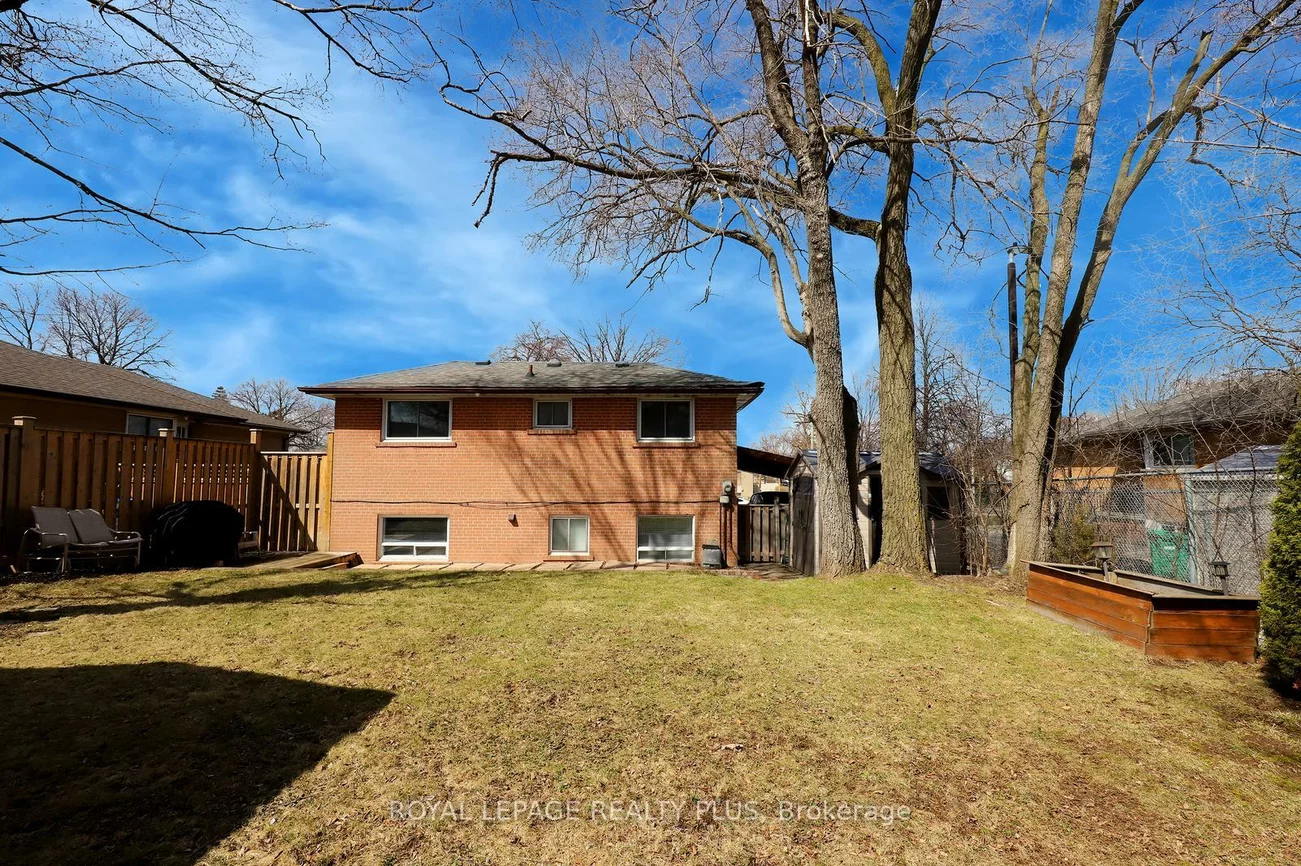 2694, Truscott, Clarkson, Mississauga