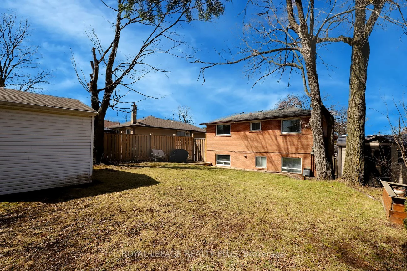 2694, Truscott, Clarkson, Mississauga