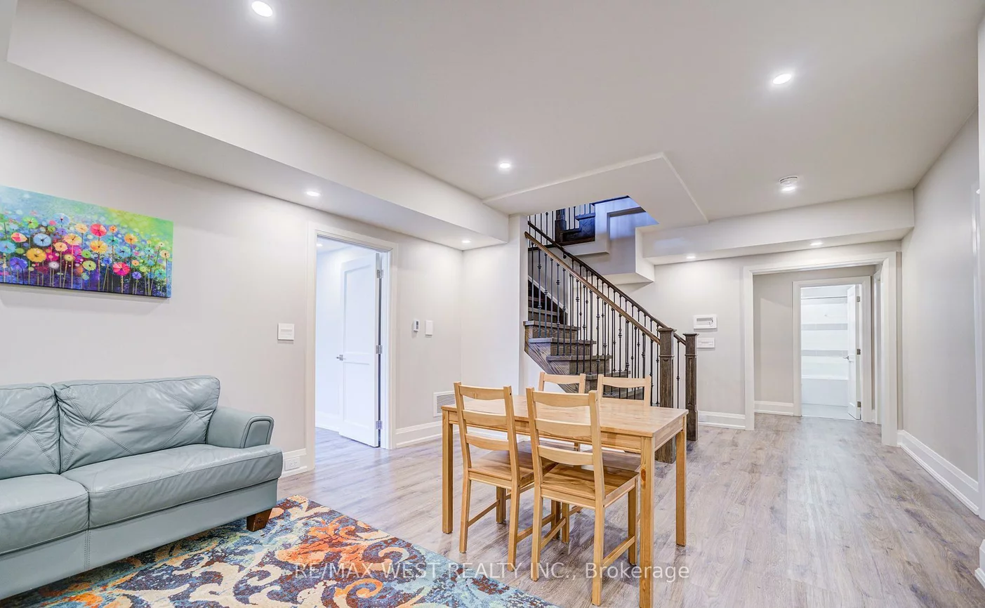 2194, Haygate, Sheridan, Mississauga