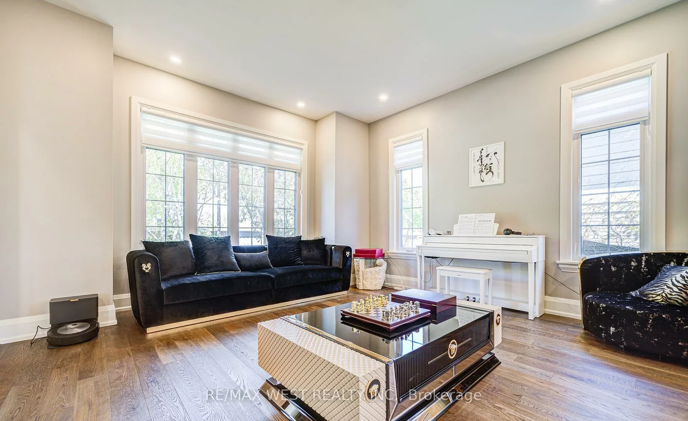 2194, Haygate, Sheridan, Mississauga