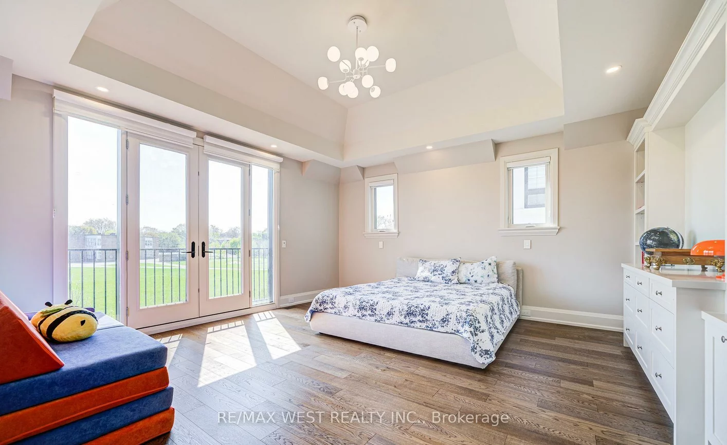 2194, Haygate, Sheridan, Mississauga