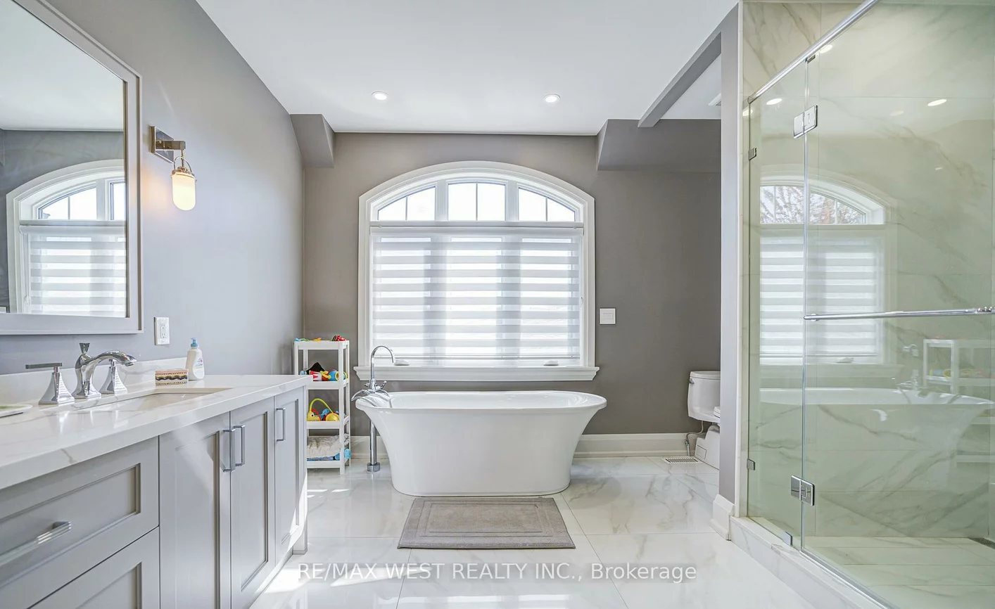 2194, Haygate, Sheridan, Mississauga