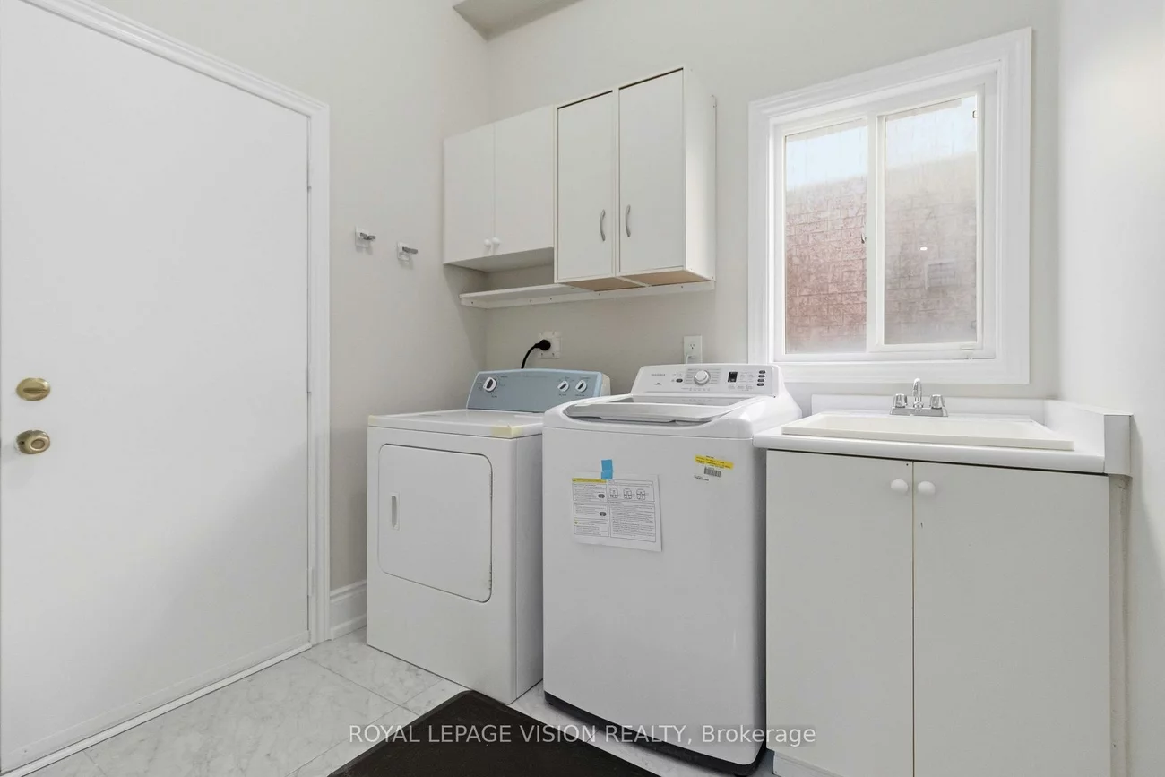 3859, Mcdowell, Churchill Meadows, Mississauga