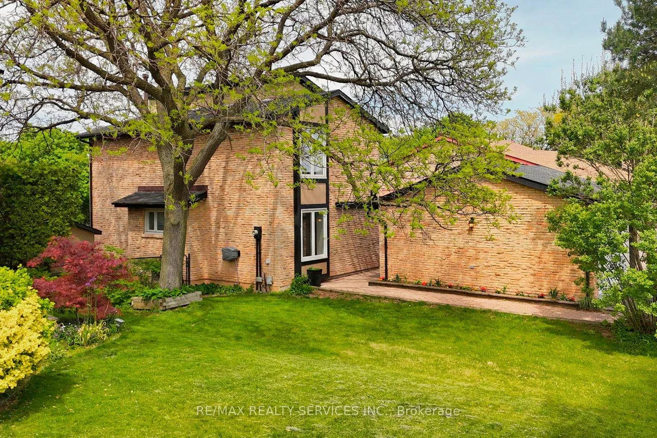 2545, Folkway, Erin Mills, Mississauga