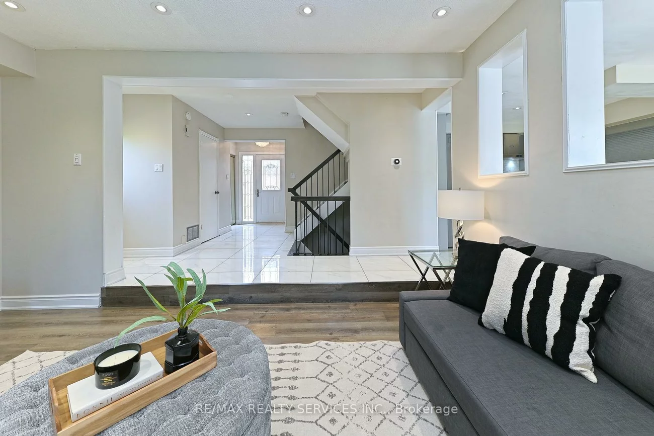 2545, Folkway, Erin Mills, Mississauga