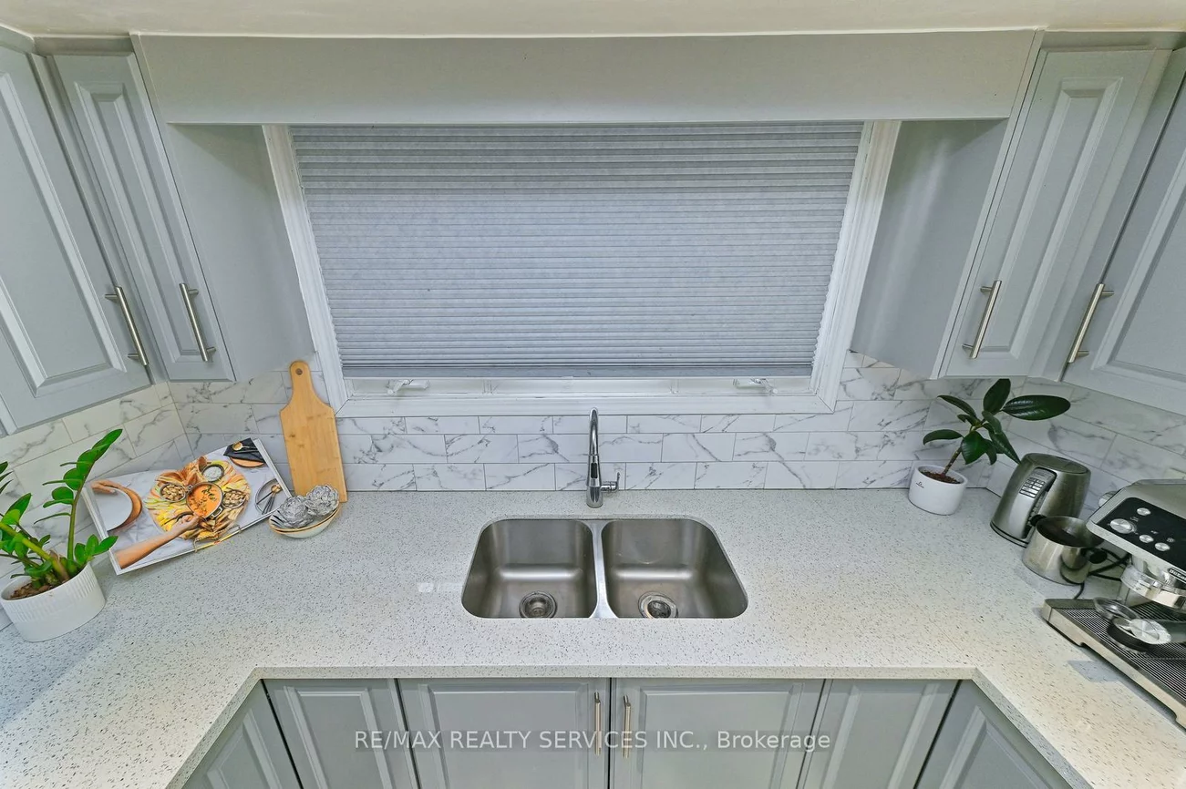 2545, Folkway, Erin Mills, Mississauga