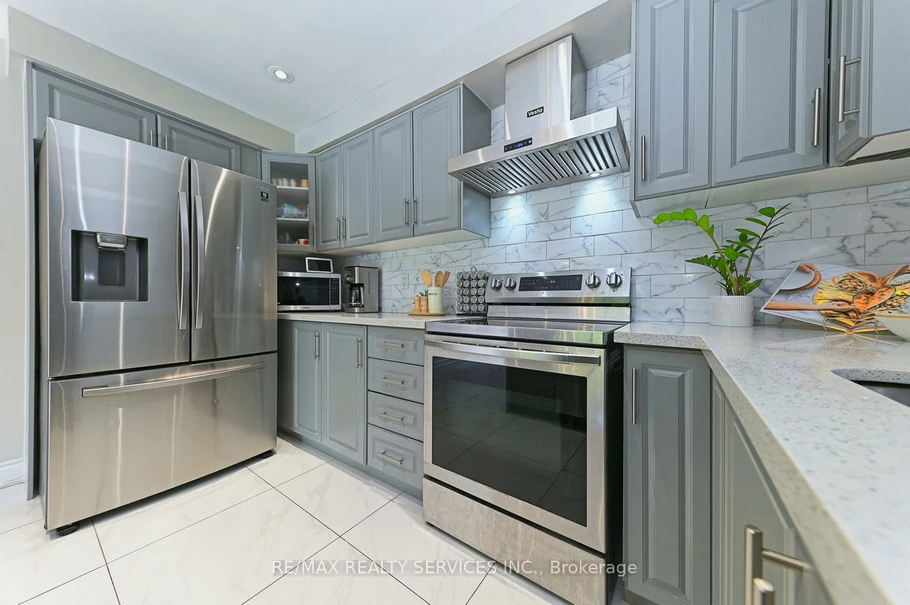 2545, Folkway, Erin Mills, Mississauga