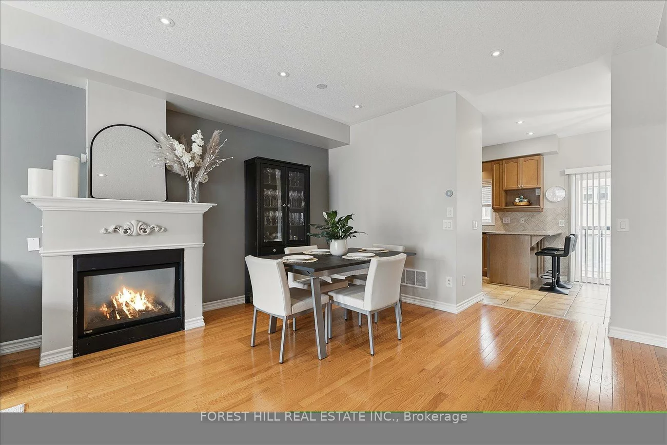 3038, Haines, Applewood, Mississauga