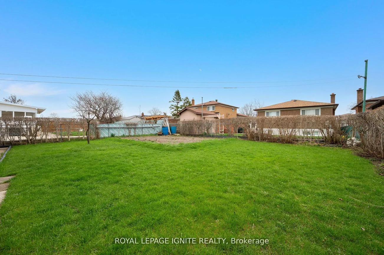 3746, Teeswater, Malton, Mississauga