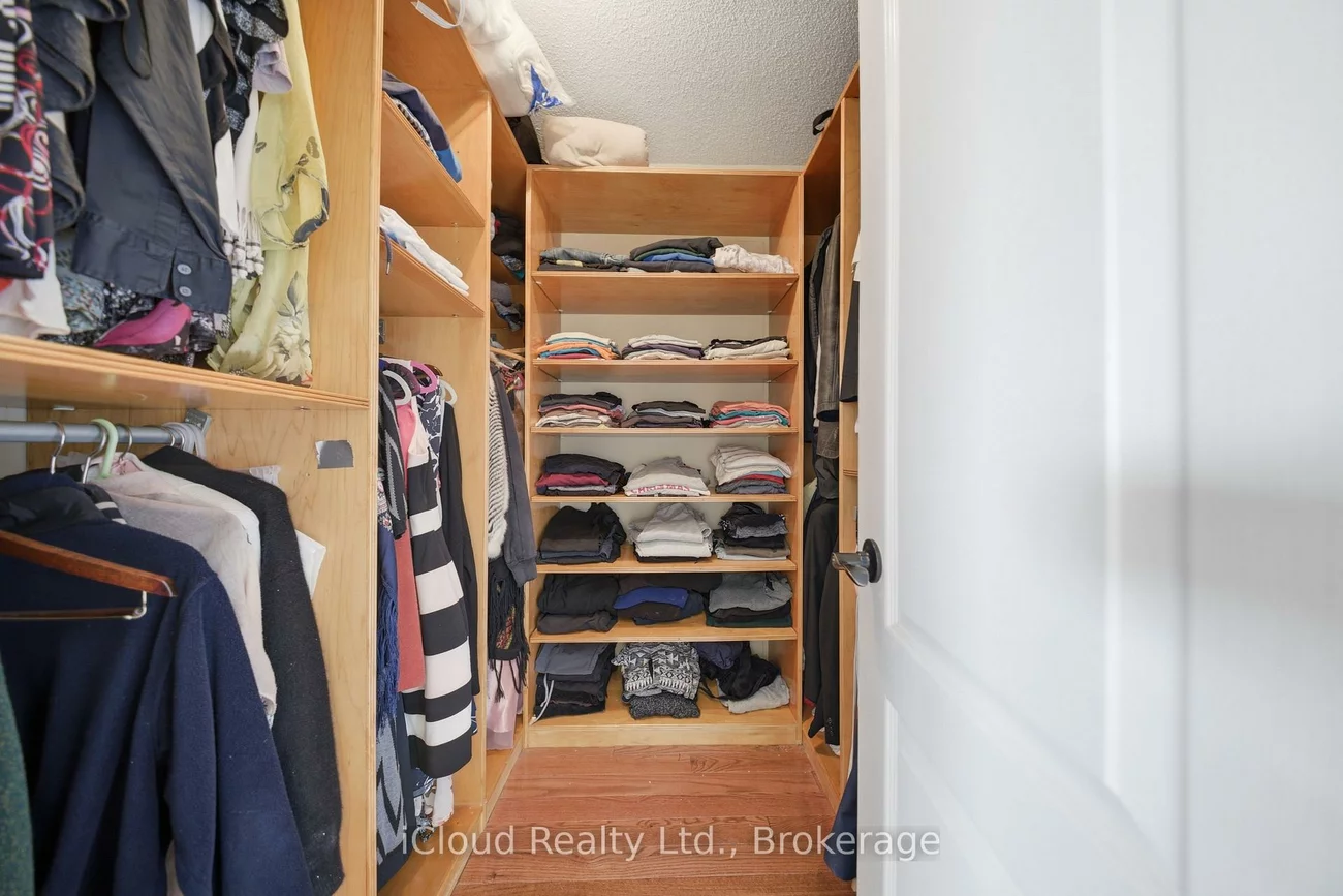 7389, Sandhurst, Lisgar, Mississauga